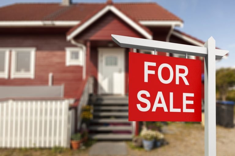 Sell Your Home Checklist: Get Your Home Sale-Ready